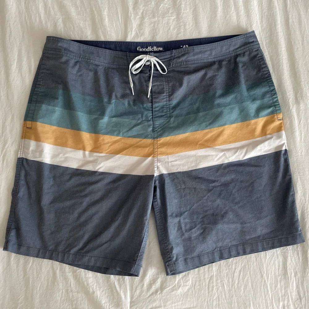 GOODFELLOW & CO. Striped Swim Board Shorts Trunks Size 42 Dadcore Resortwear